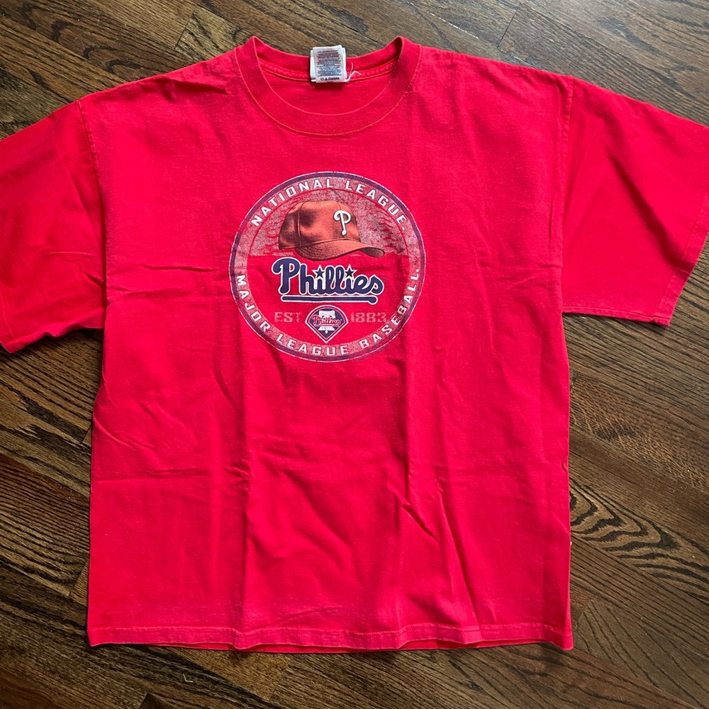 MLB Genuine Merchandise Vintage Philadelphia Phillies Red T Shirt Size: XL